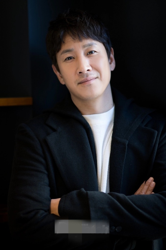 Lee Sun Kyun qua đời kỳ lạ, nghi bị ép làm vật hy sinh cho tiểu thư tài phiệt? - Hình 4