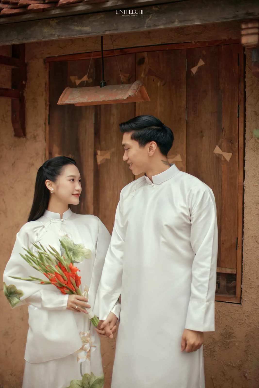 Quang Hải tung ảnh cưới, bị nói bắt chước Đoàn Văn Hậu, 2 cô dâu kèn cựa 1 điểm - Hình 3
