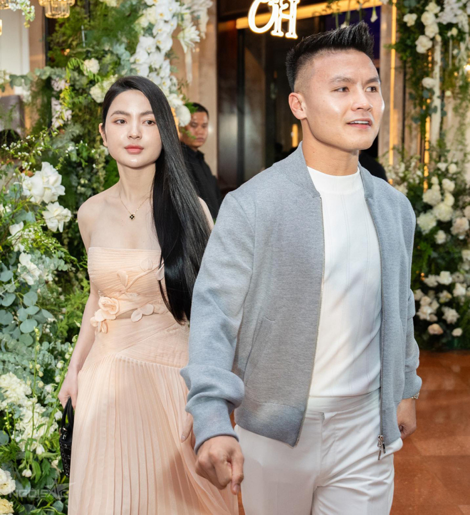 Quang Hải tung ảnh cưới, bị nói bắt chước Đoàn Văn Hậu, 2 cô dâu kèn cựa 1 điểm - Hình 6