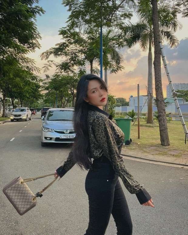 Việt Phương Thoa - Viên Vibi làm gì để dẫn đầu TOP cặp bạn thân xinh giàu ú ụ? - Hình 4