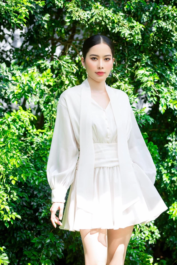 Nam Em lộ diện cùng chồng sắp cưới, thoải mái thể hiện tình cảm, 1 chi tiết nói lên tất cả - Hình 9