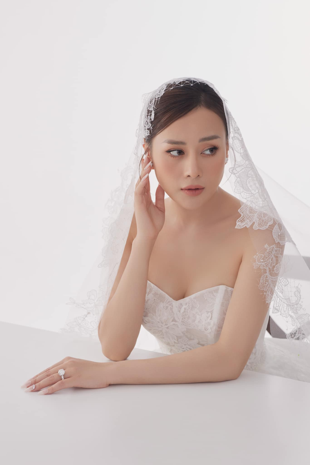 Phương Oanh tung bộ ảnh cưới lung linh sau thông báo hoãn tổ chức lễ cưới với Shark Bình - Hình 2