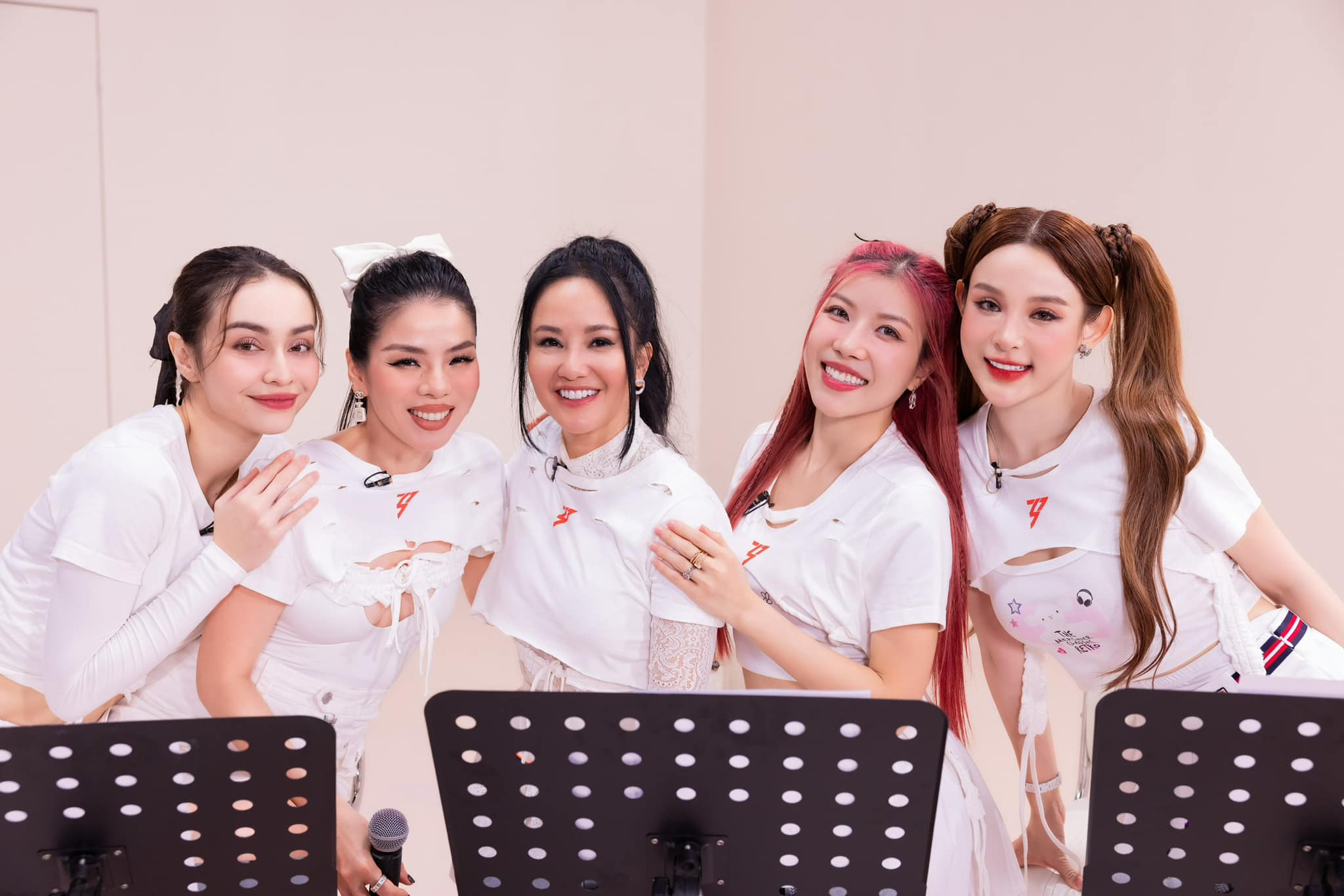 Diệp Lâm Anh bị hỏi khó về ồn ào Lệ Quyên, phản ứng vội vã khiến CĐM chú ý - Hình 7