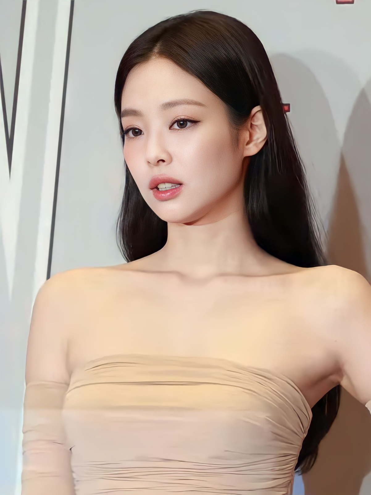 Jennie (BLACKPINK) kéo nhân viên YG sang label riêng, danh tính chẳng ai xa lạ - Hình 3