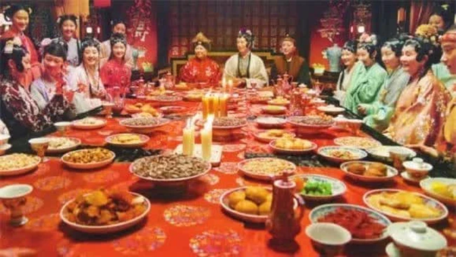 Từ Hi Thái Hậu từng ăn 300 trái dưa hấu 1 lần, thói quen xa xỉ khó ai chấp nhận - Hình 1