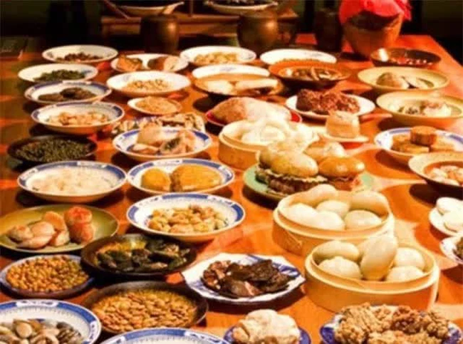 Từ Hi Thái Hậu từng ăn 300 trái dưa hấu 1 lần, thói quen xa xỉ khó ai chấp nhận - Hình 3