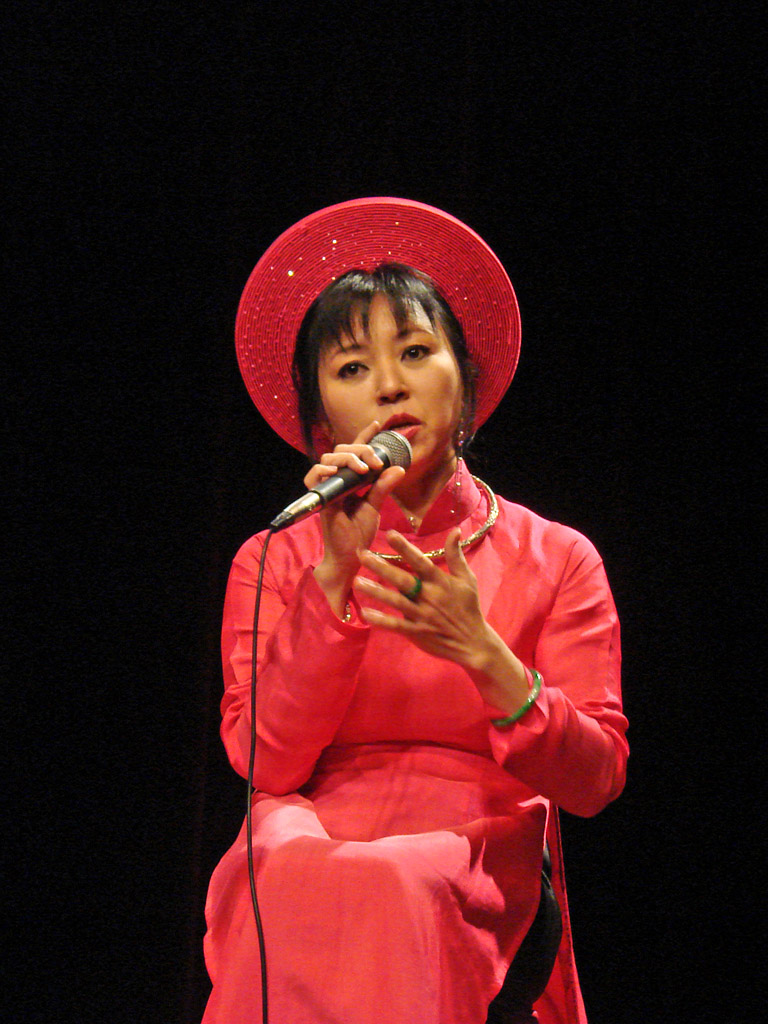 Hương Thanh - Em gái danh ca Hương Lan: Sứ giả nhạc cổ và dân ca Việt Nam tại Châu Âu - Hình 2