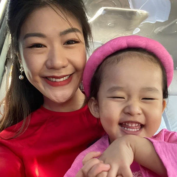 Nữ cơ trưởng từng hủy hôn Trương Thế Vinh tuyên bố chia tay, ẩn ý bị hãm hại, lộ chi tiết bất ổn? - Hình 2