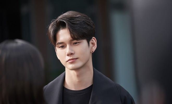 Ong Seong Woo: Từ thần tượng trong nhóm nhạc đình đám đến nam chính bộ phim được đón chờ nhất 2023 - Hình 9