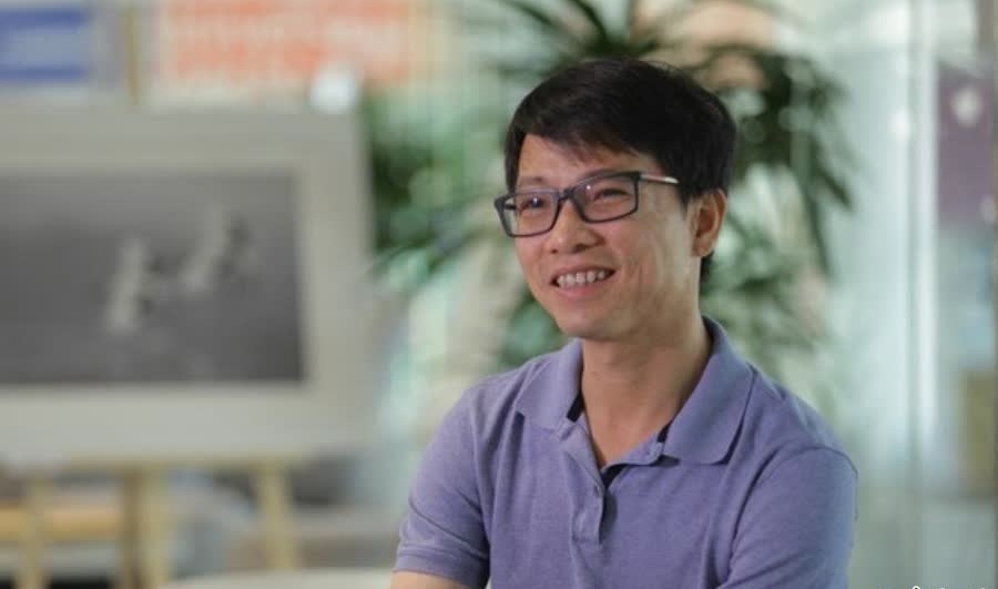 Lê Viết Quốc: Từ cậu học trò nghèo đến quái kiệt AI trên thế giới, được Google trọng dụng - Hình 2