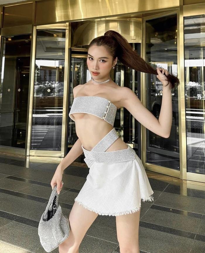 Thanh Thanh Huyền ngày càng ra dáng chủ nhà, thao túng hội chị em Miss Charm, ngồi chiếu cụng ly - Hình 2