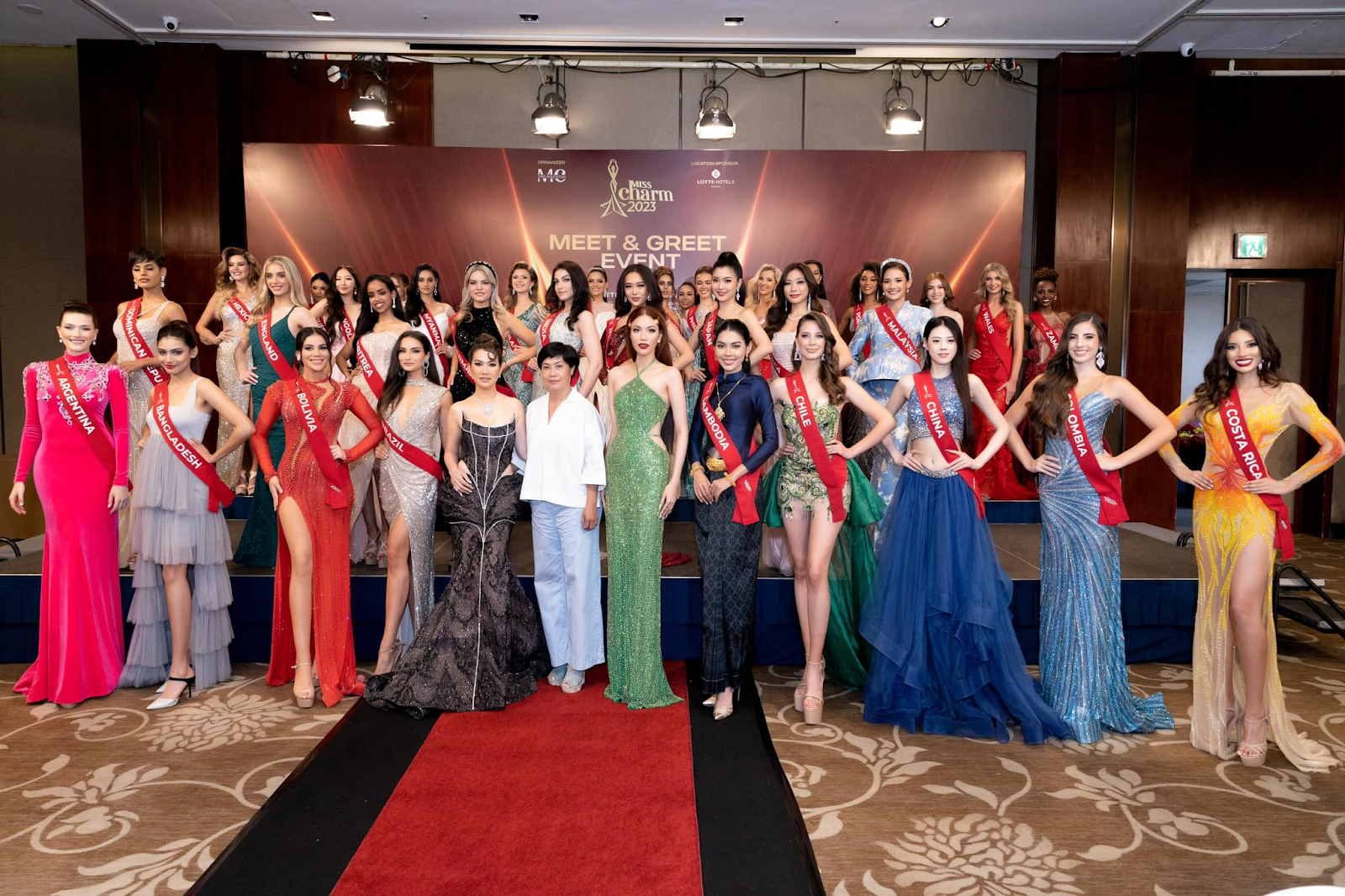 Dàn thí sinh Miss Charm gây sốt với màn hô tên tại buổi gặp gỡ báo chí - Hình 13