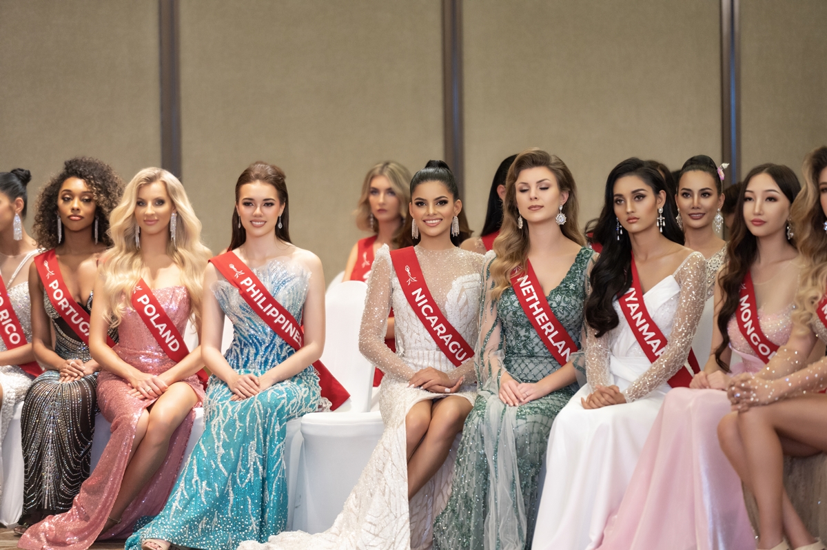 Dàn thí sinh Miss Charm gây sốt với màn hô tên tại buổi gặp gỡ báo chí - Hình 10