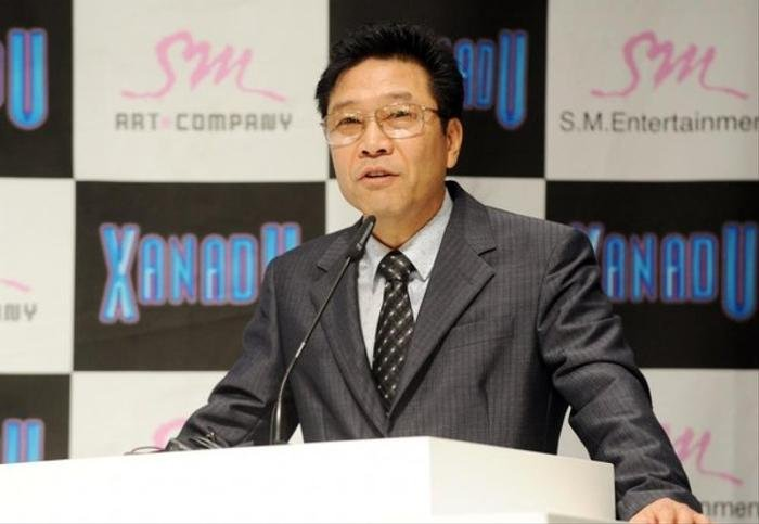 Lee Soo Man: Ông trùm quyền lực của Kpop bị cháu ruột hất cẳng khỏi SM và màn trả thù gây sốc - Hình 6