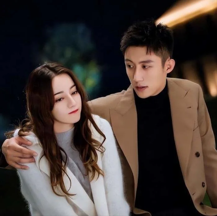Địch Lệ Nhiệt Ba đã sinh con cho Hoàng Cảnh Du, người trong cuộc sẵn sàng làm 1 điều? - Hình 4