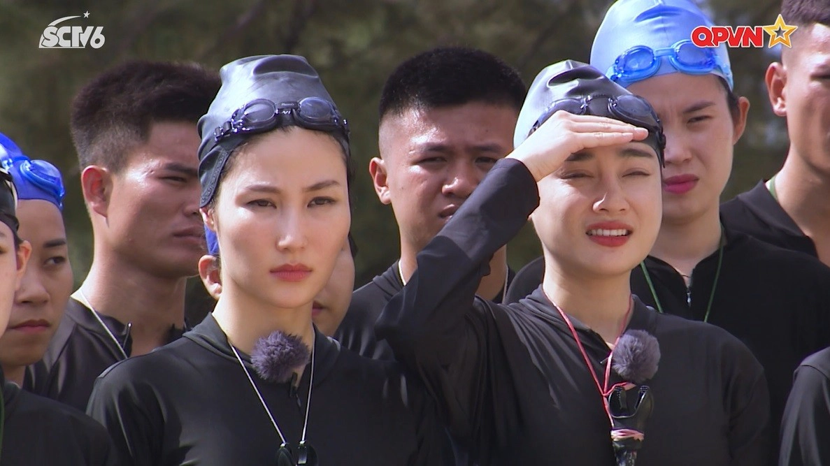 Nhã Phương gây thất vọng khi liên tục bị nhắc nhở vì vô tư ngáp, che nắng ở Sao Nhập Ngũ 2023 - Hình 3