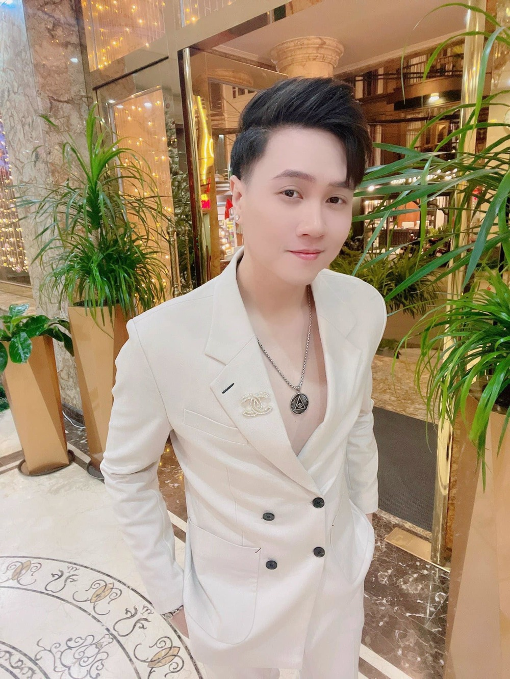 Vương Anh Tú: Hit maker quyết tâm giảm 30kg để thành ca sĩ, thừa nhận từng ngoại tình - Hình 5