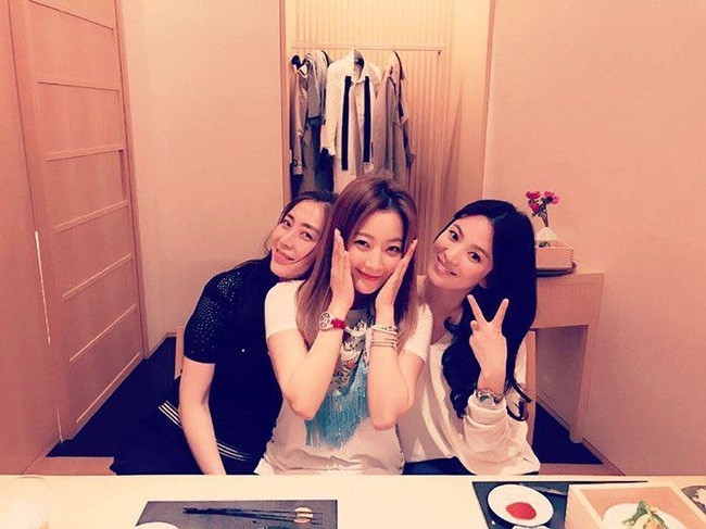 Song Yoon Ah - Chị gái Song Hye Kyo: Nữ thần Hallyu đời đầu, mang tiếng bé ba - Hình 18