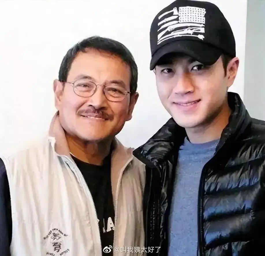 Cha Lưu Khải Uy hết lời ca ngợi tình mới của con trai, nhưng giống như mỉa mai Dương Mịch - Hình 1