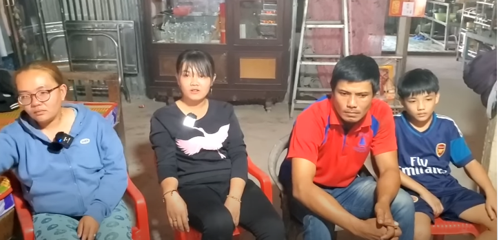Vụ bé trai bị cha dượng tác động vật lý: Mẹ ruột và chị gái đính chính, dân mạng chưa biết tin ai - Hình 3