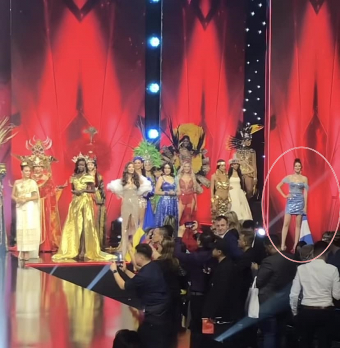 Miss Charm gây chấn động với vương miện mới, fan vẫn la ó quay lưng khen Miss Grand? - Hình 16