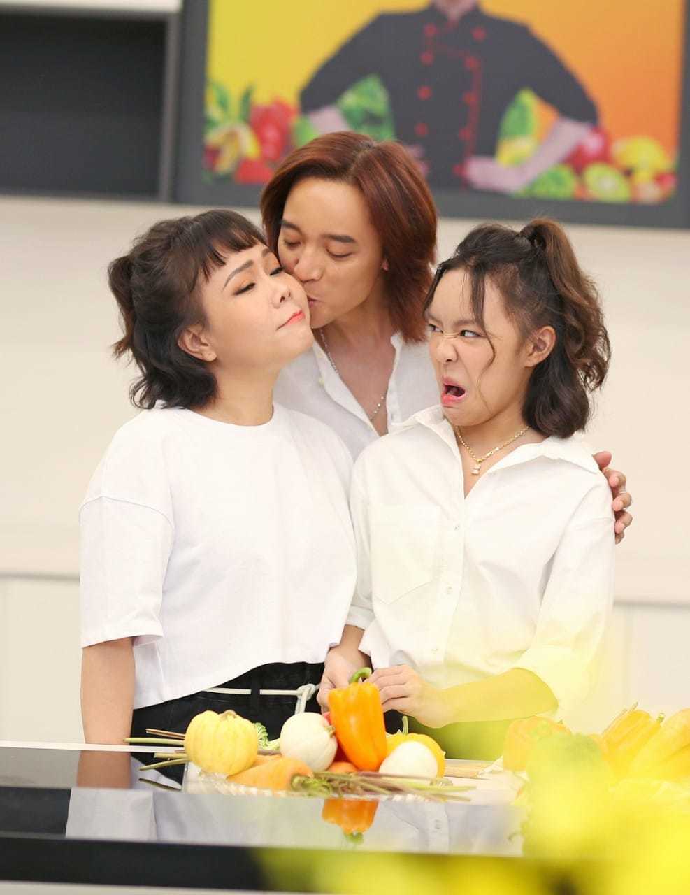 Việt Hương khoe biệt thự mới tậu, quyết định cùng chồng rời Mỹ về Việt Nam sinh sống - Hình 6