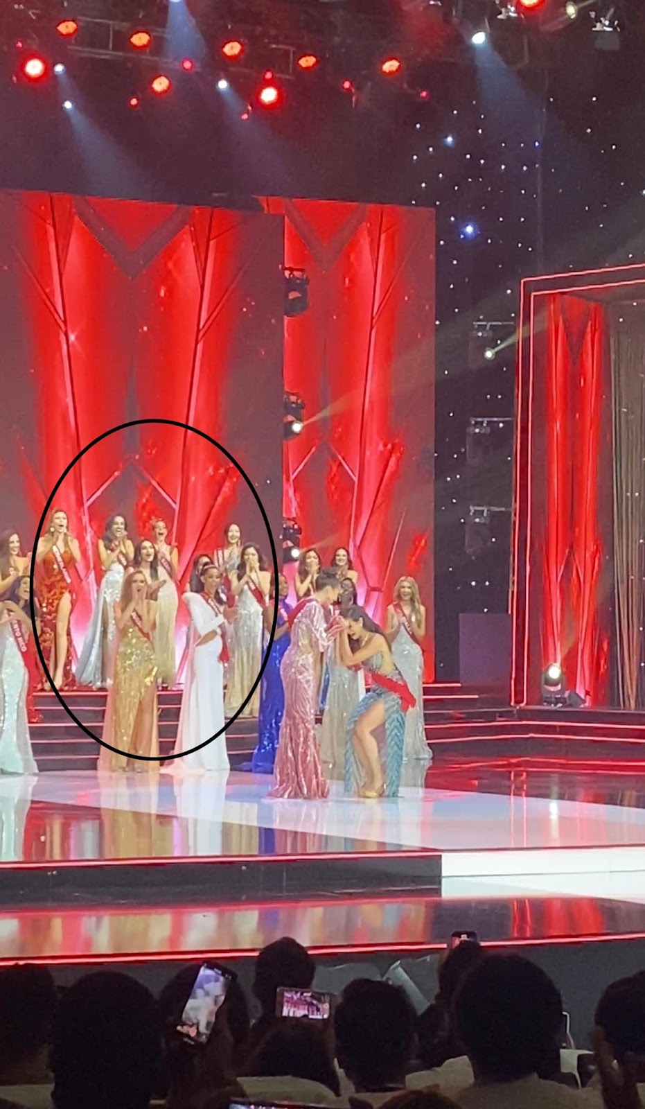 Brazil đăng quang Miss Charm 2023 nhưng spotlight lại bị chiếm bởi loạt biểu cảm lạ này - Hình 5