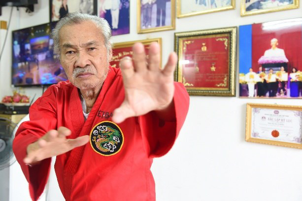 NSND Lý Huỳnh - cha ruột Lý Hùng: Ông vua phim võ thuật và giai thoại thách đấu Lý Tiểu Long - Hình 11