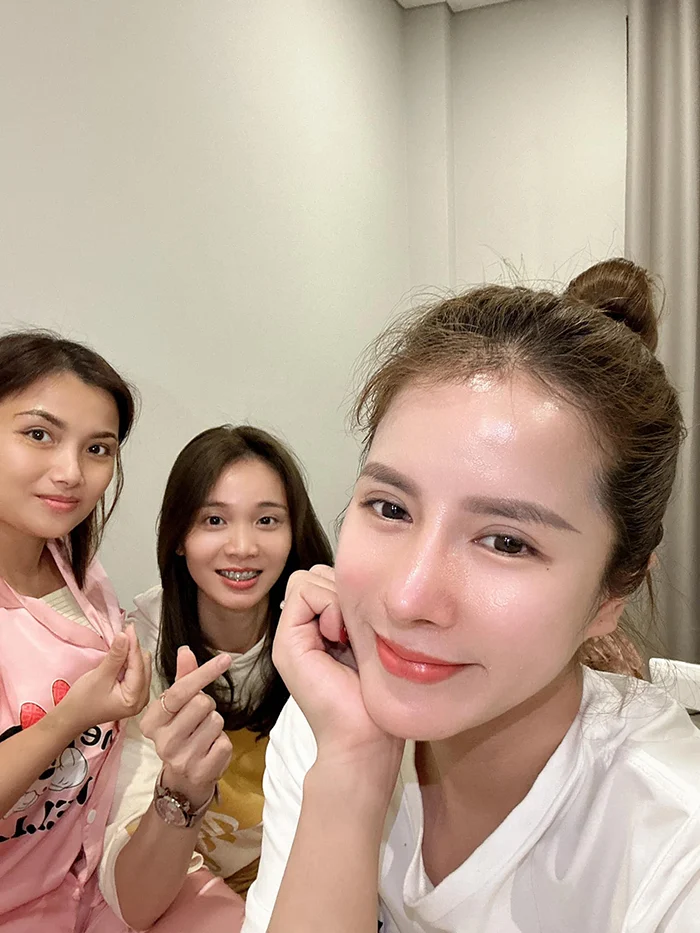Quỳnh Trần JP lộ diện với vẻ ngoài lạ lẫm hậu dao kéo, ai cũng thảng thốt vì 1 chi tiết này - Hình 7