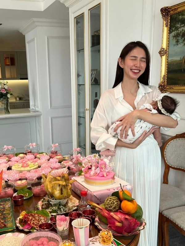 Thùy Tiên mắc 1 sai lầm nghiêm trong giống Ngọc Châu, Thanh Thanh Huyền, fan sắc đẹp khó bỏ qua! - Hình 1