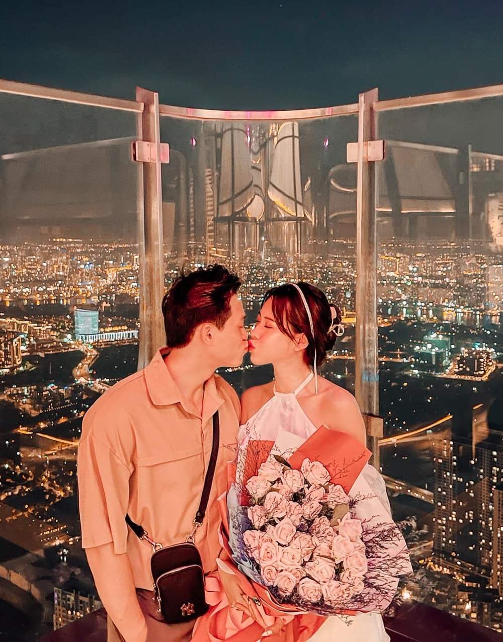 Việt Phương Thoa lộ ảnh đi thử váy cưới, nghi vấn sắp lấy chồng sau nhiều lần chia tay bạn trai - Hình 6