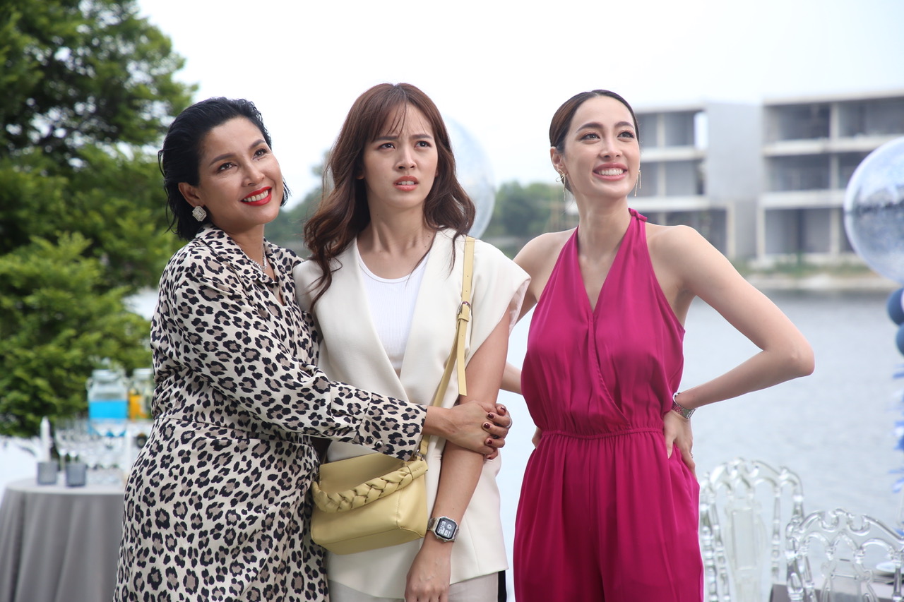 'Ác nữ' nóng bỏng của màn ảnh Thái Lan - Hình 2