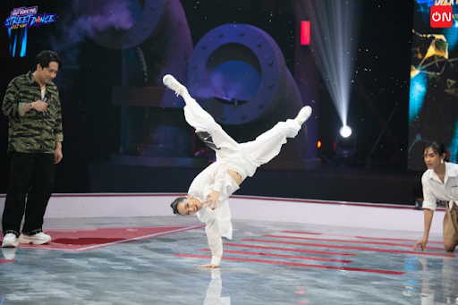 Bảo Anh hết mình với thí sinh tại Street Dance Việt Nam, còn dẫn cả học trò đến nhà tình cũ Hồ Quang Hiếu - Hình 2