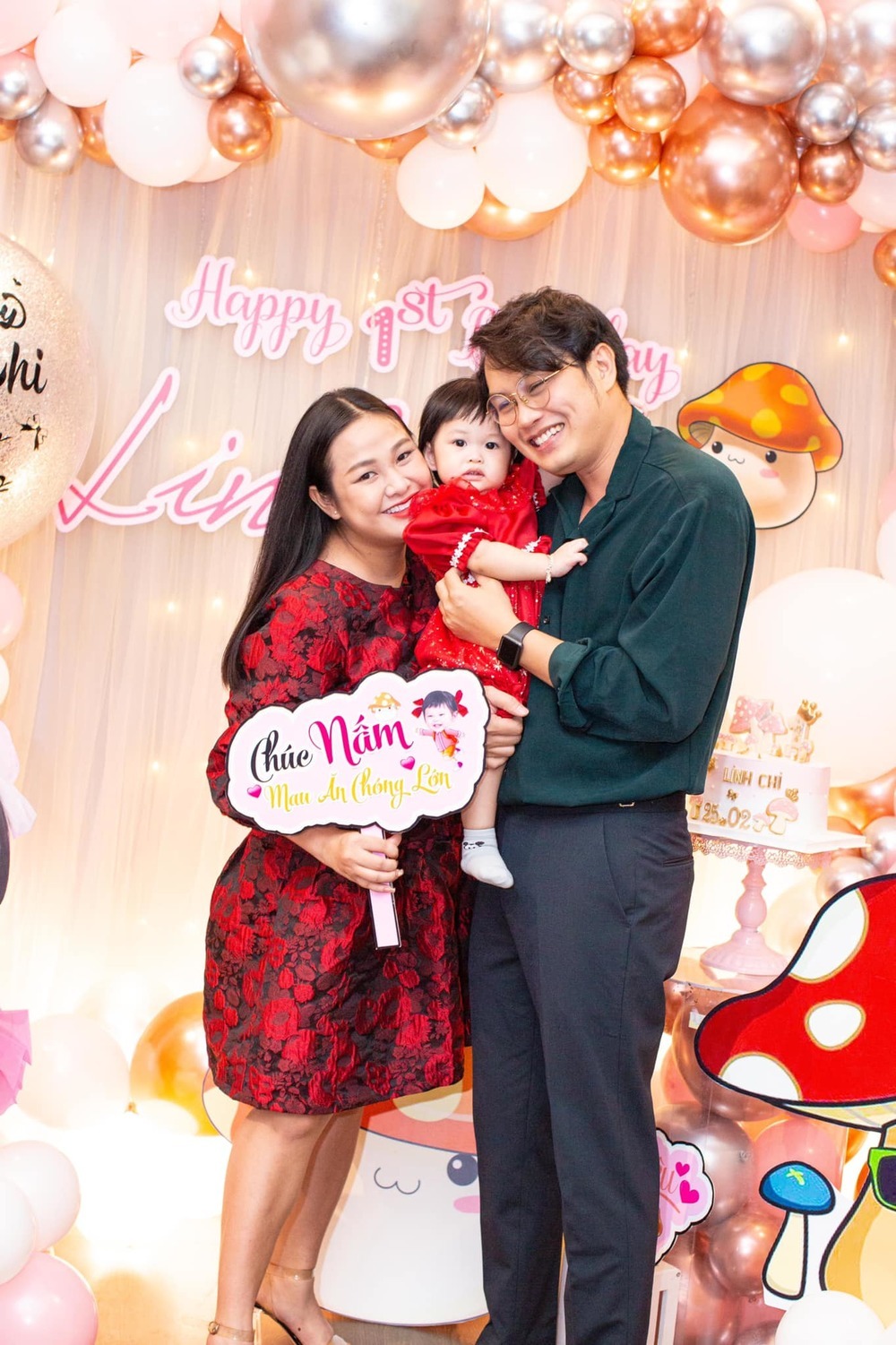 DV Tra Ngoc: Losing shape because of childbirth, almost breaking up her marriage, healed by the mother-in-law of Meritorious Artist Kim Phuong - Photo 4