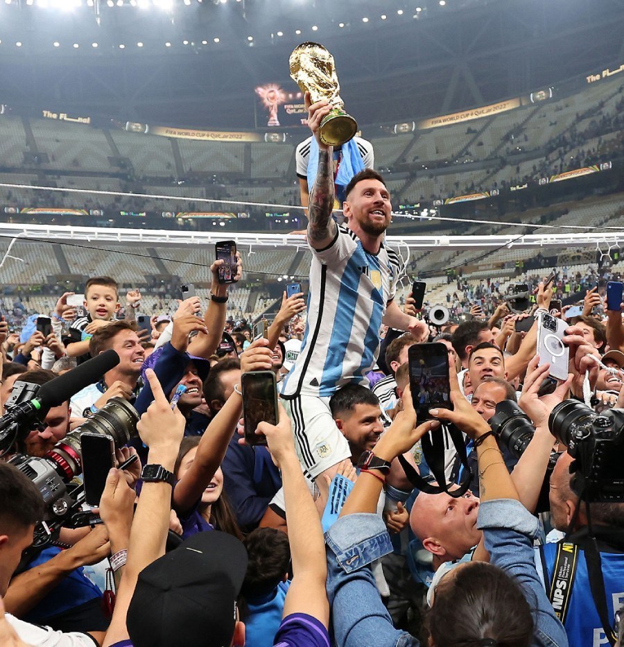 Thi đấu kém 84 trận, Messi đã xô đổ kỷ lục ghi bàn của Ronaldo - Hình 4