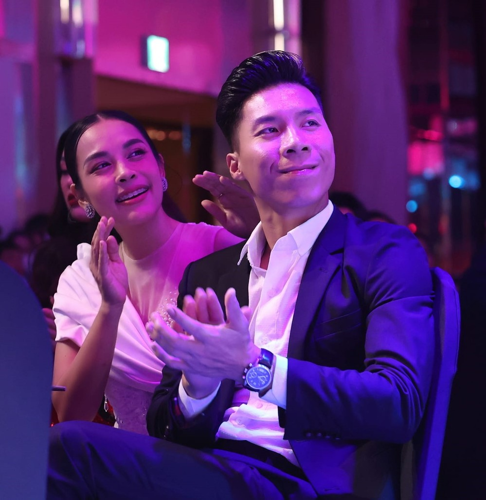 Quốc Nghiệp hộ tống Osen Ngọc Mai sang Mỹ đi hát sau ồn ào bị hủy show vì trịch thượng? - Hình 9