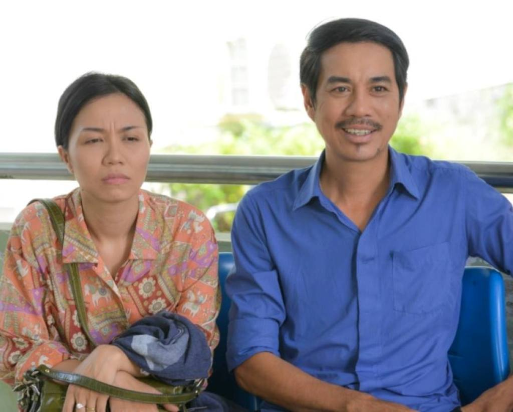 Hữu Thạch: 9 năm làm bảo vệ giữ xe, diễn toàn vai phụ, được bà xã ủng hộ tuyệt đối - Hình 5