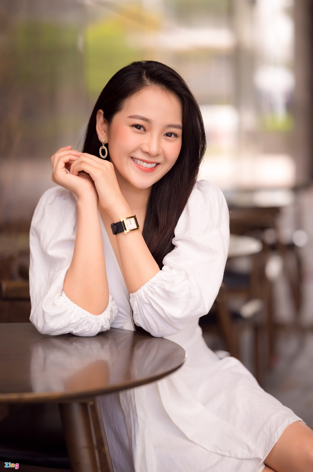 Tam Triều Dâng: Gia đình phá sản, bạn bè xa lánh, dè bỉu, từ hotgirl mạng nay là mỹ nhân màn ảnh - Hình 2