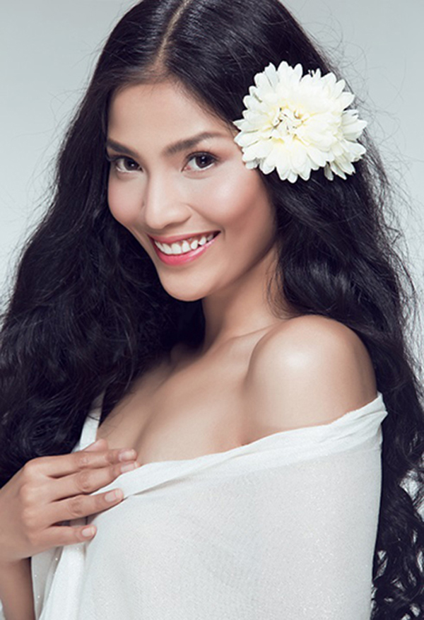 Trương Thị May: Mỹ nhân Khmer được mẹ quản lý gắt gao và ồn ào học vấn chấn động 1 thời - Hình 1