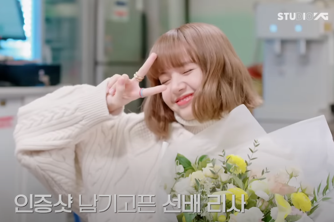 Jisoo xưng bá ở Kpop vì làm được điều không tưởng, Lisa hóa lão sư, tân binh đạo nhái rosé debut? - Hình 4