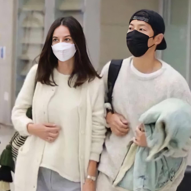 Song Joong Ki trả lời phỏng vấn, dằn mặt sốc đến ai đó, Song Hye Kyo làm thành bãi chiến trường - Hình 5
