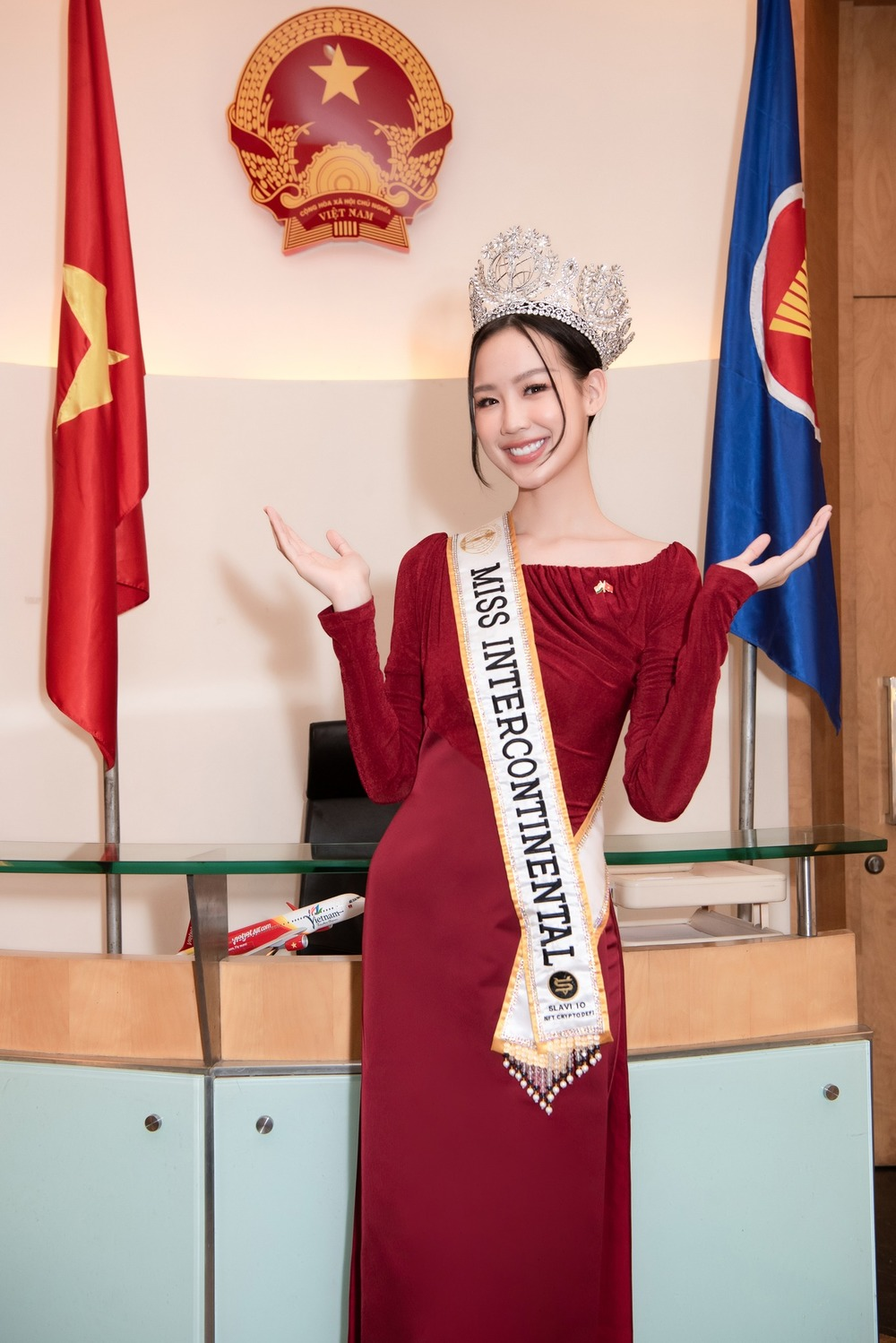 Hoa hậu Bảo Ngọc lại gây họa, bị nghi dao kéo 1 điểm trên gương mặt, chính chủ liền tỏ thái độ - Hình 5