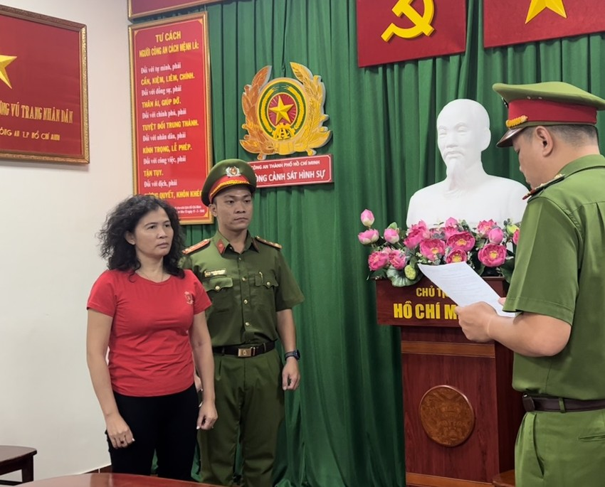 Vụ bà Phương Hằng - Hàn Ni: Cố vấn pháp lý vướng vòng lao lý vì lá đơn của ca sĩ Vy Oanh? - Hình 7