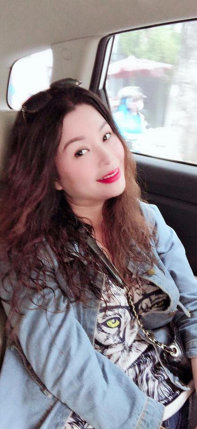 Thanh Tú Cháo lòng: 20 năm mang tiếng đanh đá, làm mẹ đơn thân, U50 vẫn cực kỳ trẻ trung - Hình 5