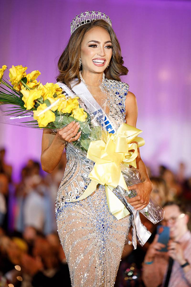 Tân Miss Universe lộ toàn bộ phần thi phỏng vấn kín, fan Ngọc Châu 'tắt tiếng' - Hình 3