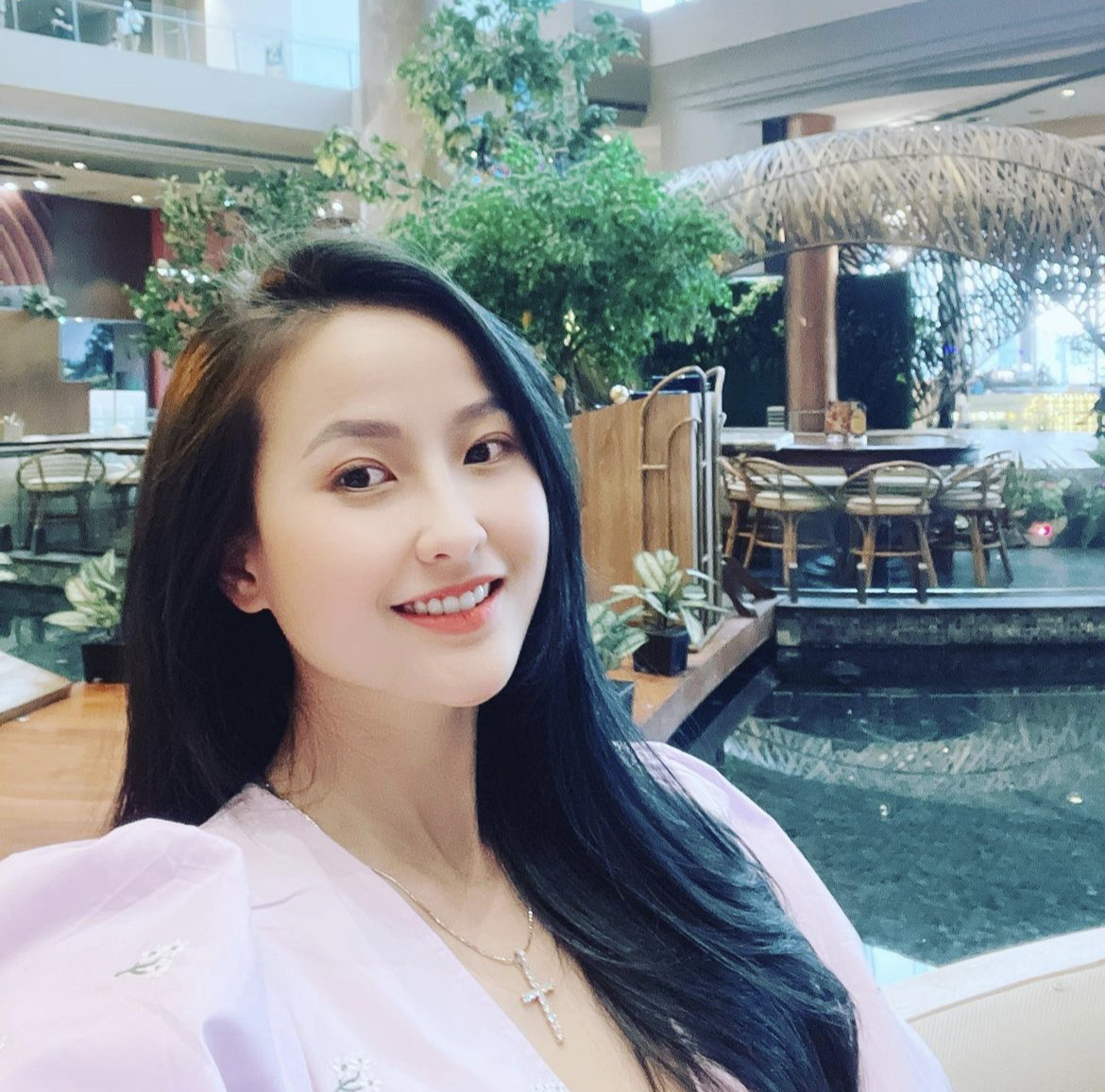 Đỗ Trần Khánh Ngân: Hoa hậu bị lãng quên, đăng quang quốc tế nhưng 2 lần mất quyền trao vương miện - Hình 9