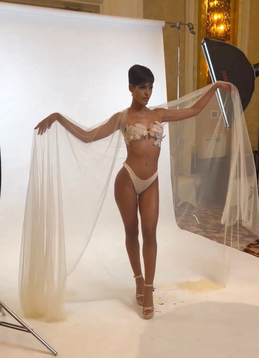 Miss Charm đọ trang phục tắm: Colombia, Puerto Rico cân đẹp MGI, Thanh Thanh Huyền lép vế? - Hình 4
