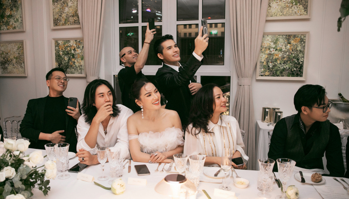 Dương Mỹ Linh: Mỹ nhân tài sắc vẹn toàn, tình cũ Bằng Kiều, U40 lên xe hoa với đại gia hơn 11 tuổi - Hình 11