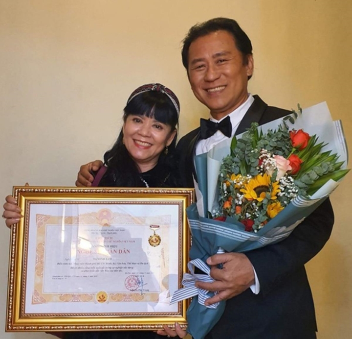 Tạ Minh Tâm: Hôn nhân kín tiếng, là nghệ sĩ hiếm hoi được O Sen Ngọc Mai mời đám cưới trong quá khứ - Hình 6