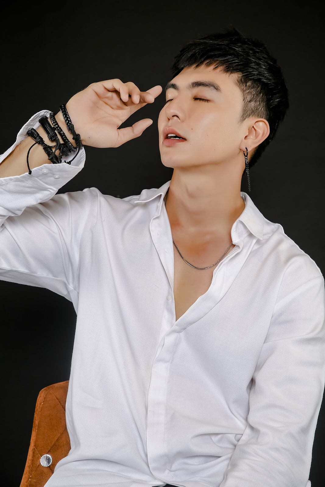 Steven Nguyễn - Bi Long đại ca: Từ quá khứ khó khăn đến nam thần hành động, tình tin đồn Khả Như - Hình 10